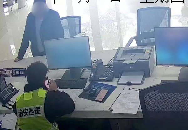 尊龙体育网马上删除了统统的聊天纪录和短信信息-尊龙凯时人生就是博·「中国」官方网站